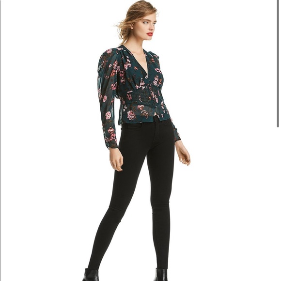 Lini puff sleeve floral smocked blouse - Picture 4 of 11